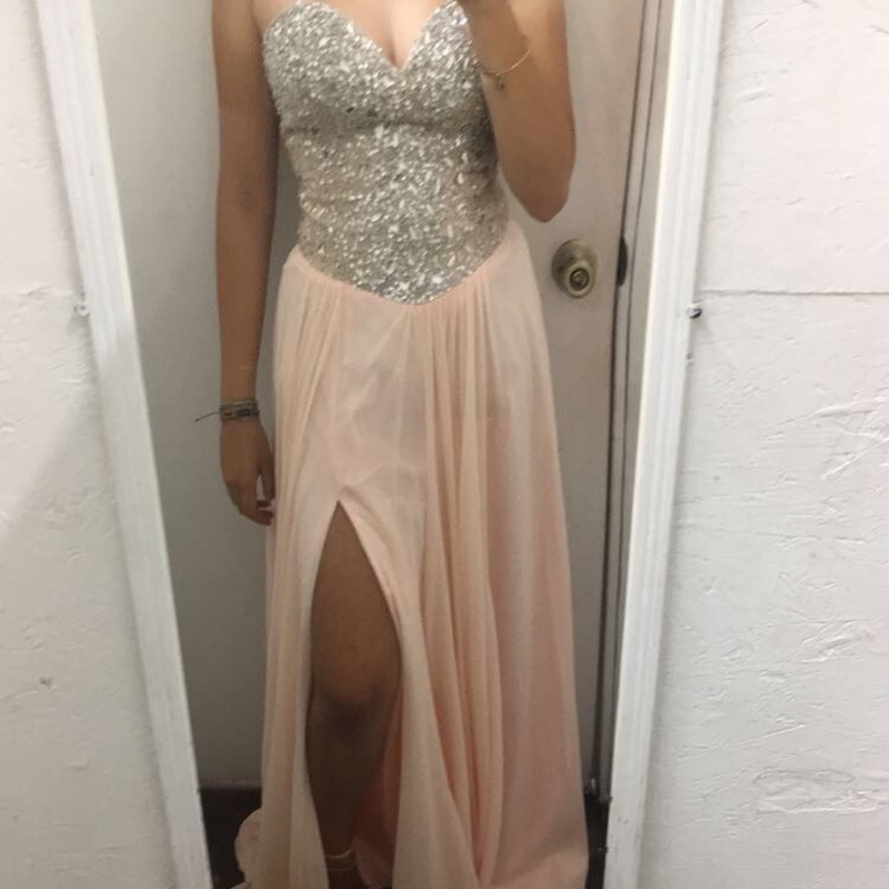 PROM DRESS